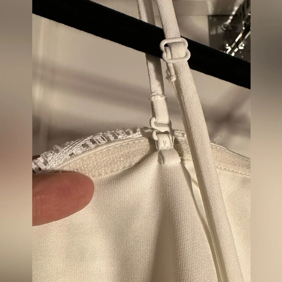 NWT Elliatt Crested Sheer Overlay Tiered Strapless Dress White XS - Picture 13 of 13